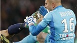 Ibra bị đuổi vì chơi kungfu, PSG thua trận